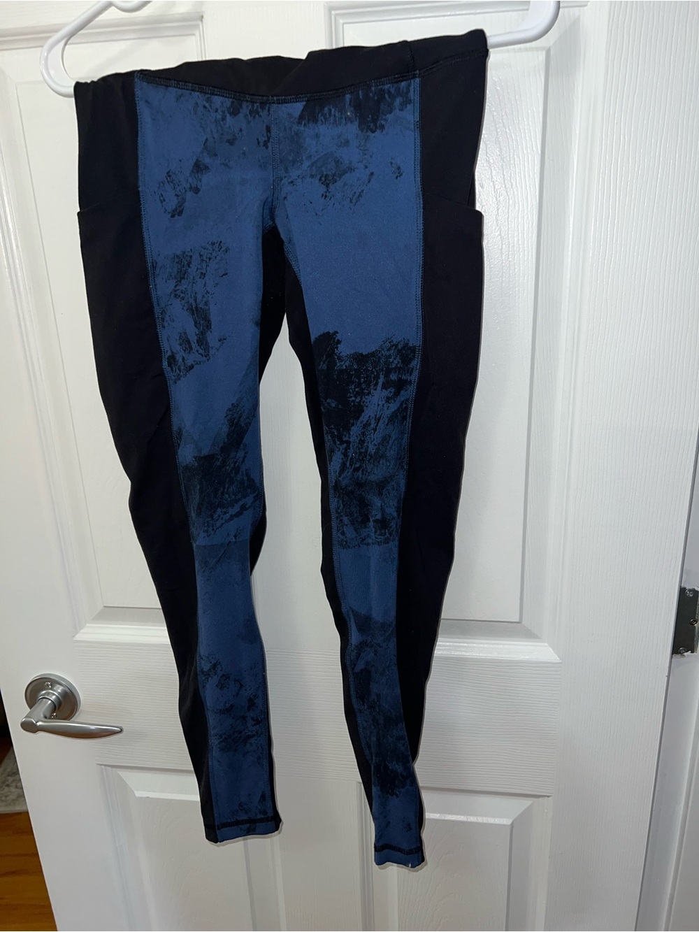 The North Face Black & Blue Women's Leggings with Side Panels